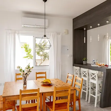 Villa Napa Bay View 4 *